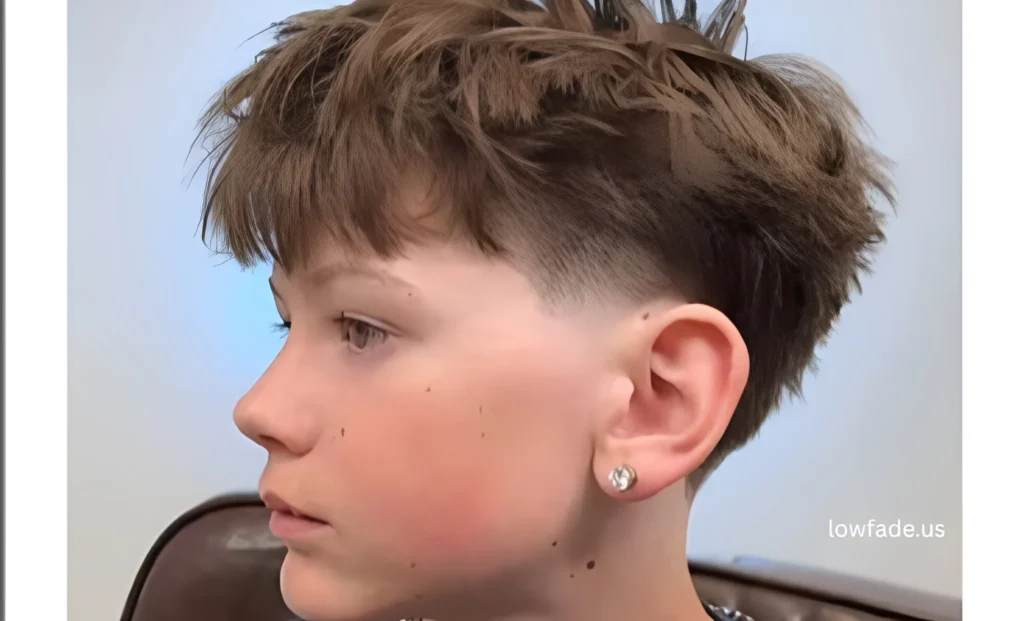 low taper fade fluffy hair straight hair